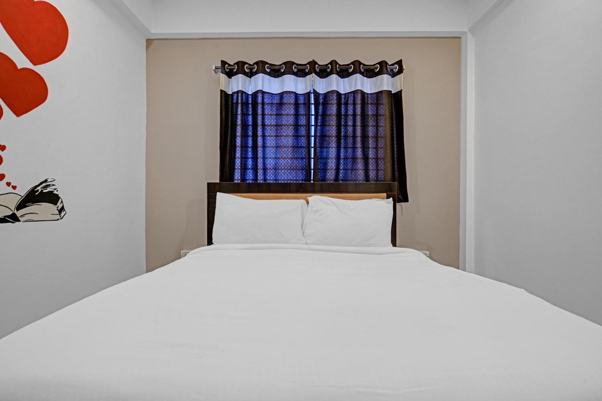 Hotel Collection O The Eternity Near Lig Sqaure 4*